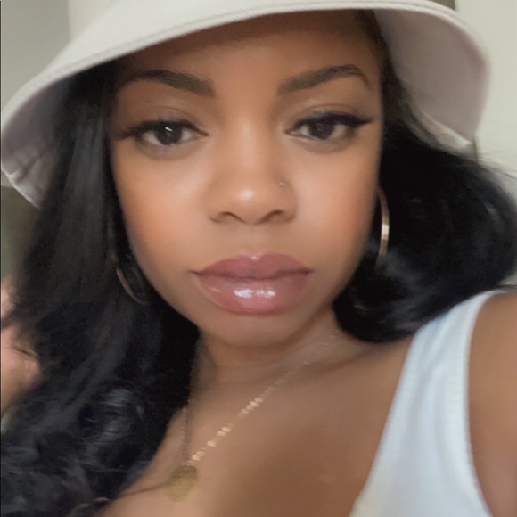 Escaping July’s Closet 🚪✨ - Picture 1 of 3